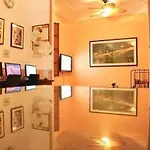 Triana Backpackers