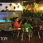 Triana Backpackers بيت شباب إشبيلية