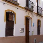 بيت شباب Triana Backpackers *