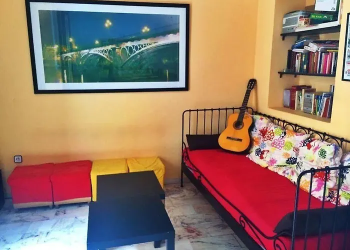 Triana Backpackers